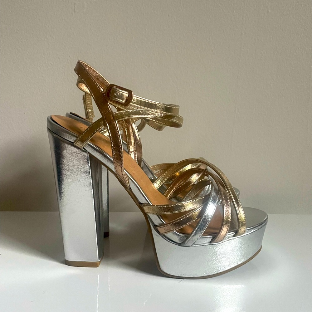 Shiny Chunky Heels